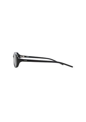 Chimi Code Sunglasses in Black.