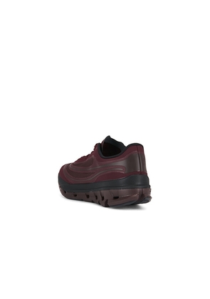 On Cloudflow 5 Ad in Brown. Size 10. Also in 7, 8, 8.5, 9, 9.5, 10.5, 11, 11.5, 12, 12.5, 13.