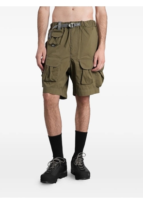 and Wander multi-pocket cargo shorts - Green