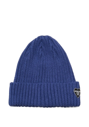 Undercover ribbed-knit heart-patch beanie hat - Blue