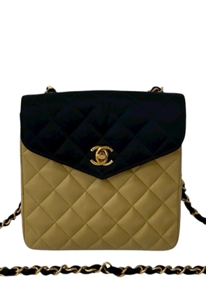 CHANEL Pre-Owned 1986-1988 CC Bicolor Quilted Lambskin and Satin Envelope crossbody bag - Black