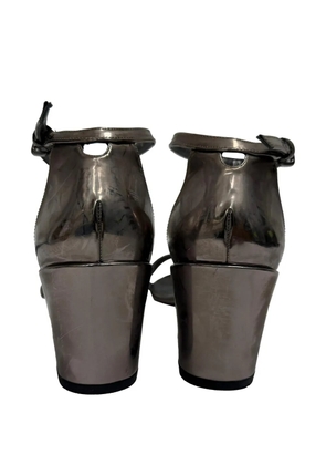 Stuart Weitzman MetallicSimple Chorus ankle strap sandals - Grey