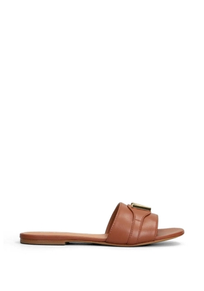 Via Roma 15 logo-plaque leather flat sandals - Brown