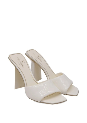 Valentino Garavani Pre-Owned One Stud Hyper sandals - Neutrals