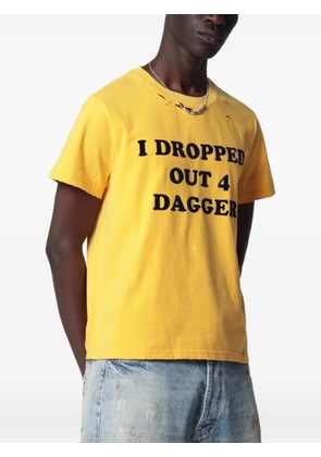 DAGGER Drop Out slogan-print T-shirt - Yellow