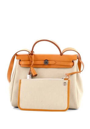 Hermès Pre-Owned Herbag Zip Leather and Toile 31 shoulder bag - Neutrals