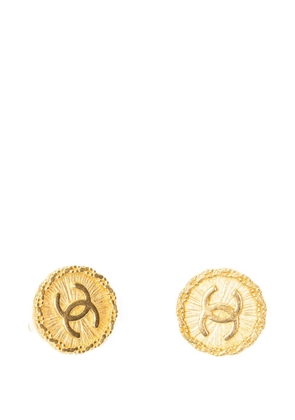 CHANEL Pre-Owned 1994 Interlocking CC clip-on earrings - Gold