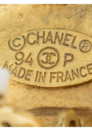 CHANEL Pre-Owned CC clip-on earrings - Gold