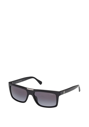 GUESS EYEWEAR gradient-lens rectangle-frame sunglasses - Black