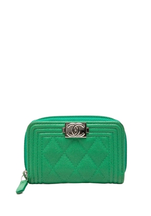 CHANEL Pre-Owned 2019 Quilted Caviar Boy coin pouch - Green