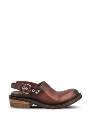 Miu Miu buckle-fastening leather mules - Brown