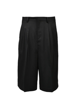 BREATH TUCK WIDE pleated pressed-crease shorts - Black