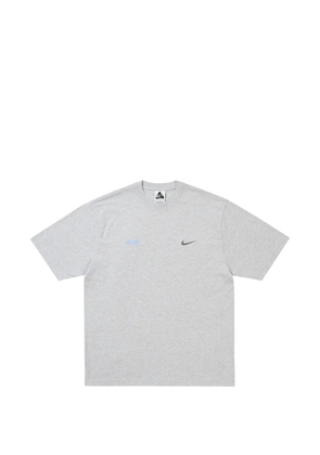 Palace x Nike logo-print T-shirt - Grey