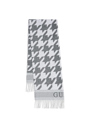 GUESS USA houndstooth-pattern fringed scarf - White