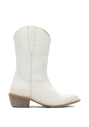 Moma pointed-toe cowboy boots - White