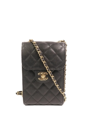 CHANEL Pre-Owned diamond-quilted phone bag - Black