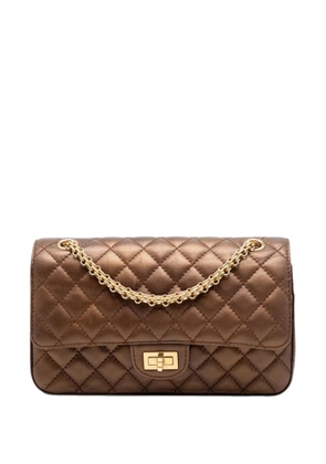 CHANEL Pre-Owned 2018-2019 Quilted Metallic Calfskin Reissue 2.55 Double Flap 225 shoulder bag - Brown