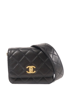 CHANEL Pre-Owned diamond-quilting shoulder bag - Black