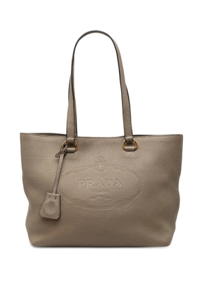 Prada Pre-Owned 2013-2025 Vitello Daino Canapa Logo tote bag - Brown
