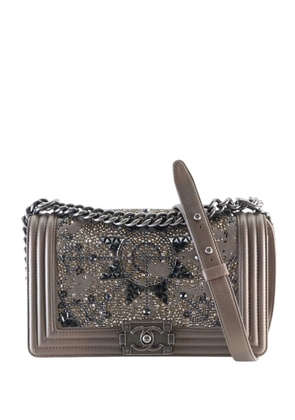 CHANEL Pre-Owned 2016-2017 Old Medium Metallic Goatskin Crystal Boy Flap shoulder bag - Brown