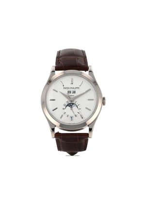 Patek Philippe Pre-Owned 2011 pre-owned Annual Calendar 38mm - White