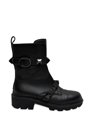 Valentino Garavani Pre-Owned Roman Stud combat boots - Black