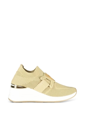 Laura Biagiotti logo-plaque platform sneakers - Neutrals