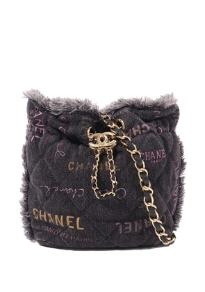 CHANEL Pre-Owned logo-print bucket bag - Grey