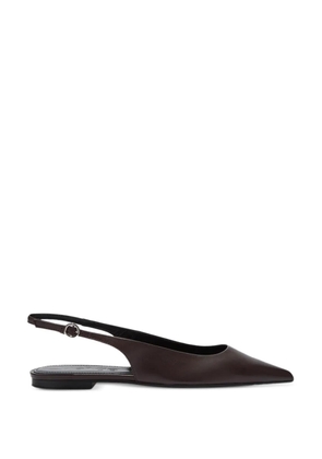 Aeyde Amaya pointed slingback sandals - Black