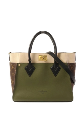 Louis Vuitton Pre-Owned On My Side MM tote bag - Green