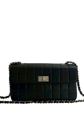 CHANEL Pre-Owned 2000-2002 Chocolate Bar Lambskin Reissue 2.55 Multipocket Flap crossbody bag - Black