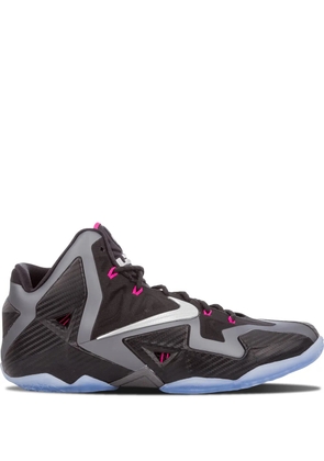 Nike LeBron 11 'Miami Night' sneakers - Black