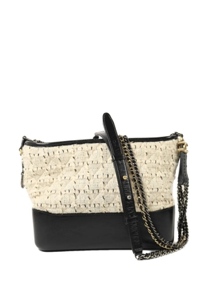 CHANEL Pre-Owned Gabrielle tweed shoulder bag - Neutrals
