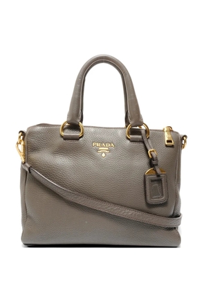Prada Pre-Owned 2000-2010s pebbled leather shoulder bag - Grey