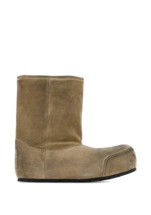 Balenciaga Dumbo suede boots - Neutrals