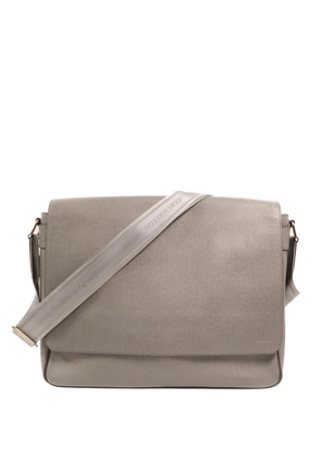 Louis Vuitton Pre-Owned Taiga Roman MM shoulder bag - Grey