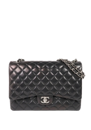 CHANEL Pre-Owned Maxi Classic quilted shoulder bag - Black
