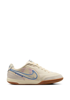 Nike Tiempo Streetgato sneakers - Neutrals