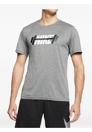 Nike Dri-Fit Legend t-shirt - Grey