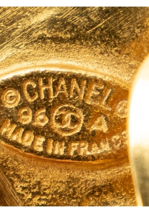 CHANEL Pre-Owned CC floral clip-on earrings - Gold