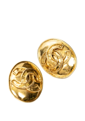 CHANEL Pre-Owned 1994 Interlocking CC clip-on earrings - Gold