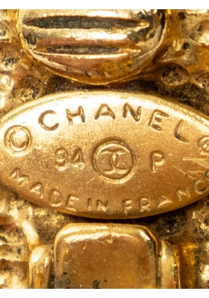 CHANEL Pre-Owned 1994 Interlocking CC clip-on earrings - Gold