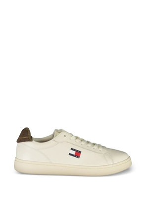 Tommy Hilfiger logo-patch leather sneakers - Neutrals