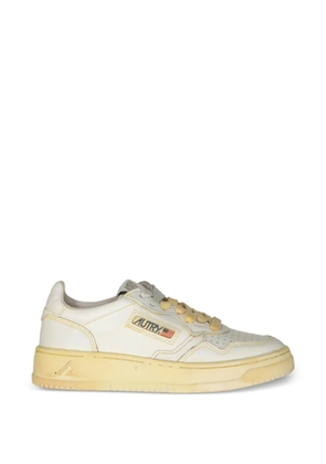 Autry Medalist perforated leather sneakers - Neutrals
