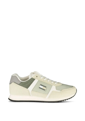 Tommy Hilfiger panelled lace-up sneakers - Neutrals