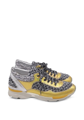 CHANEL Pre-Owned Tweed Accent low-top lace-up leather sneakers - Gold