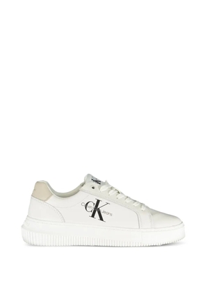 Calvin Klein logo-print platform sneakers - White