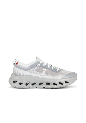 On Cloudtilt Moon Sneaker in Glacier & Alloy - Grey. Size 5 (also in 5.5, 6, 6.5, 7, 7.5, 8, 8.5, 9, 9.5, 10).