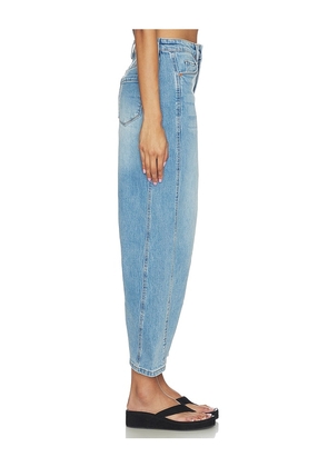 BLANKNYC Barrel Leg Jeans in Denim-Medium. Size 24. Also in 26, 27, 28, 29, 30.