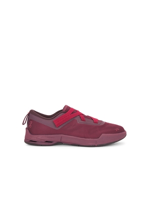 On x Zendaya Cloudnova Moon in Wine. Size 8. Also in 8.5, 9, 9.5, 10, 10.5, 11, 12.